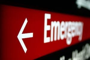 Image of an emergency room sign. 